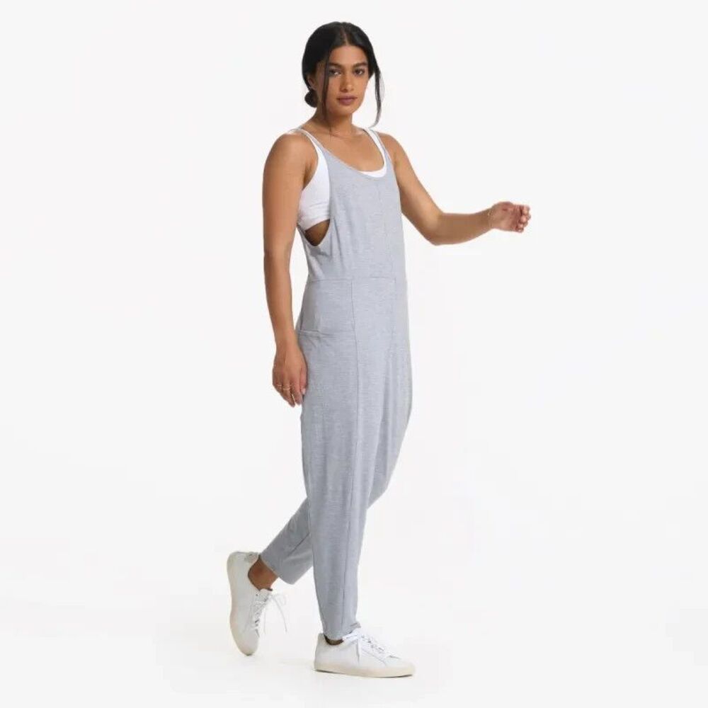 Vuori Gray Jumpsuit - Picture 10 of 10